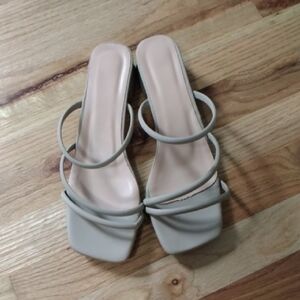 Stylish Beige Strappy Sandals